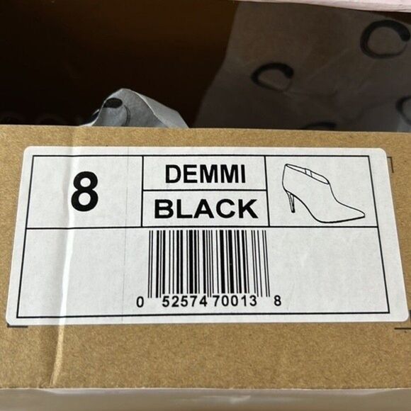 Journee Collection Demmi Black Suede Stilleto Bootie size 8 - Picture 5 of 5